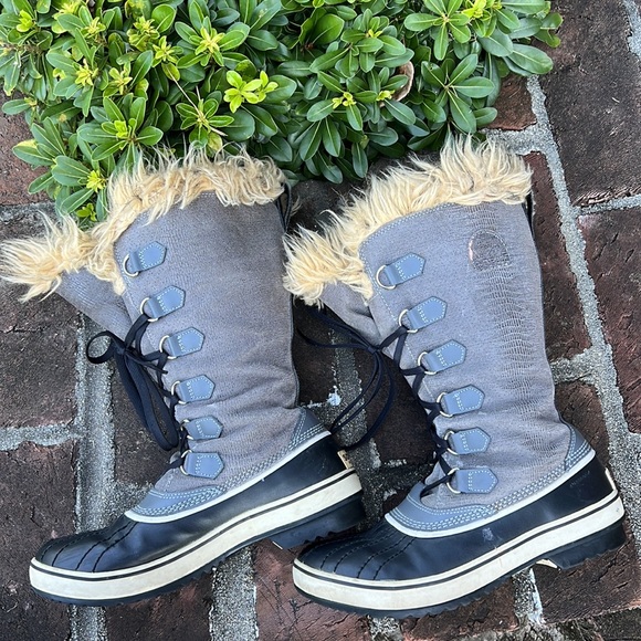 Sorel Joan of Arctic Faux Fur Lined Waterproof boots size 8.5 - Picture 9 of 11